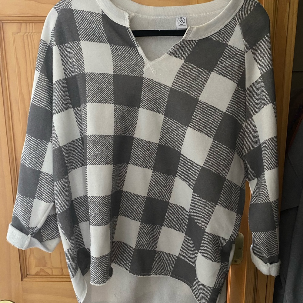 Alternative checkered sweater